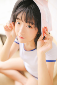 年轻小寡妇